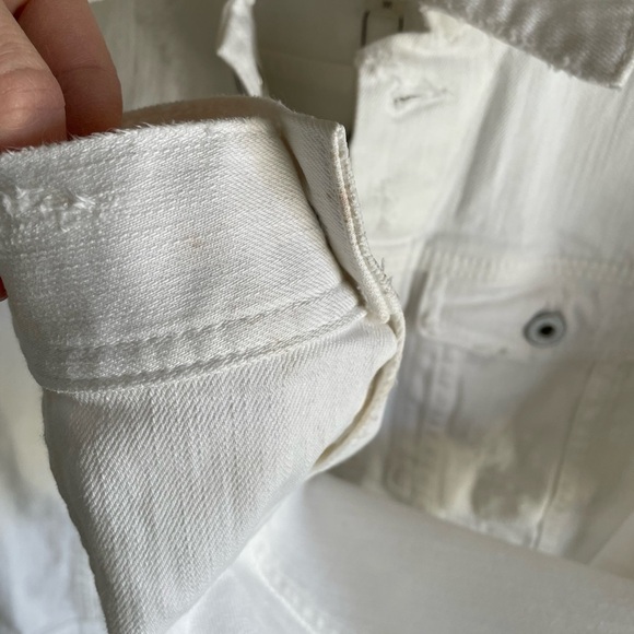 AG Adriano Goldschmied Robyn Jacket - Distressed White Denim - Size Medium - NWT - Picture 15 of 16